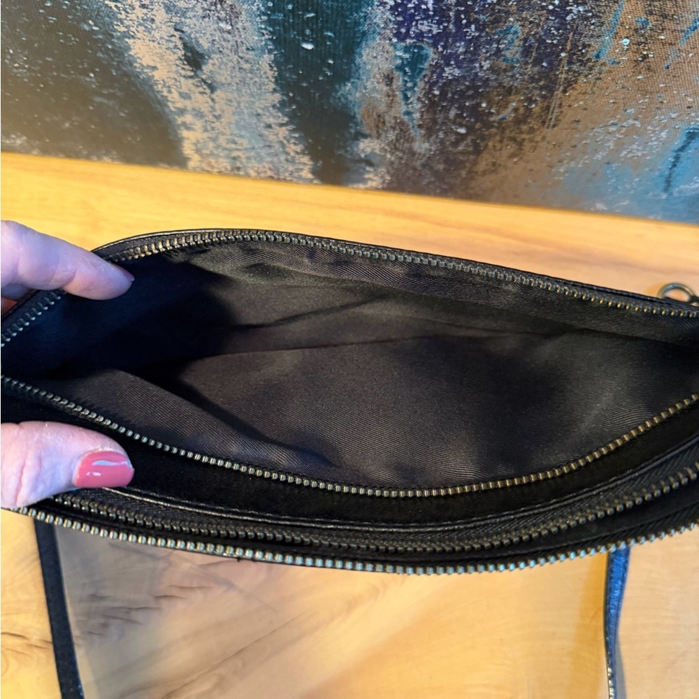 Elliott Lucca Black Leather Chain Strap Crossbody Bag - Picture 16 of 16
